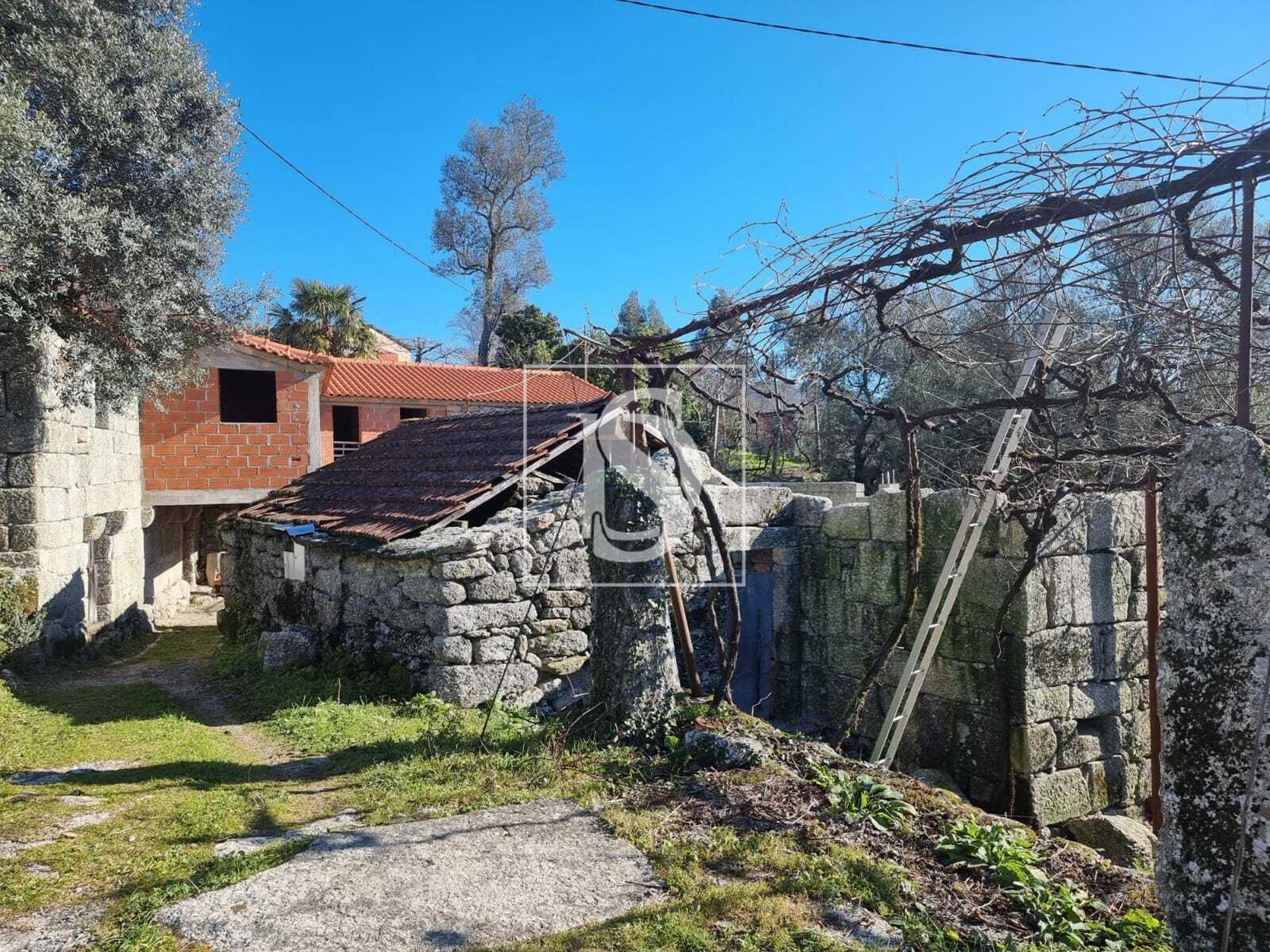 Moradia para Restaurar T3