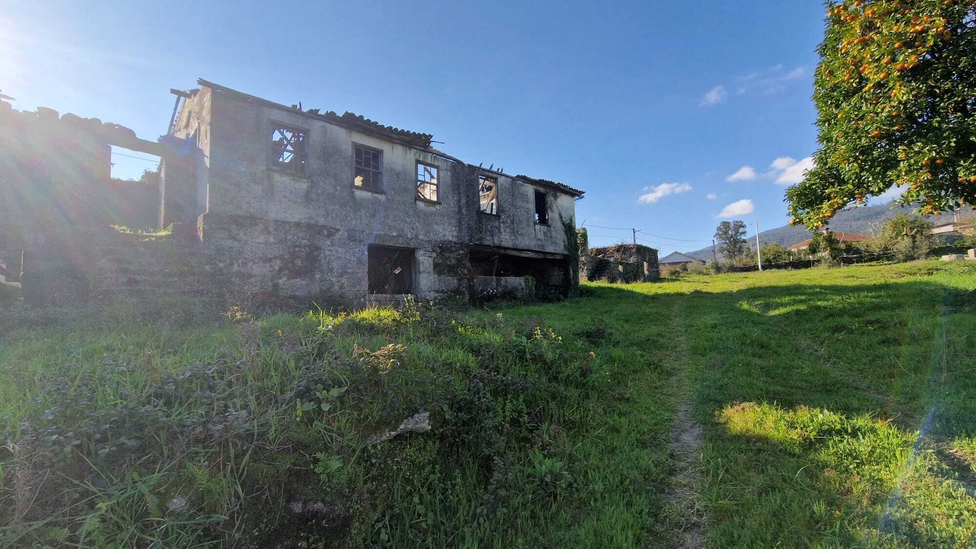 Detached house to restore Studio