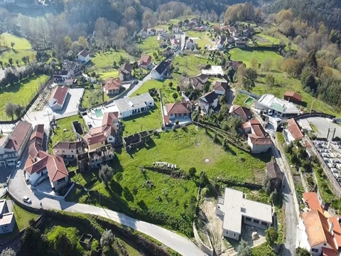 Detached house to restore Studio