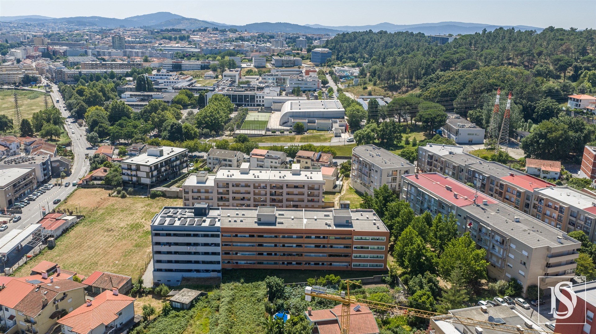 T1 Braga, Apartamento Gualtar, Próximo da UMinho, Com Garagem, Open Space.