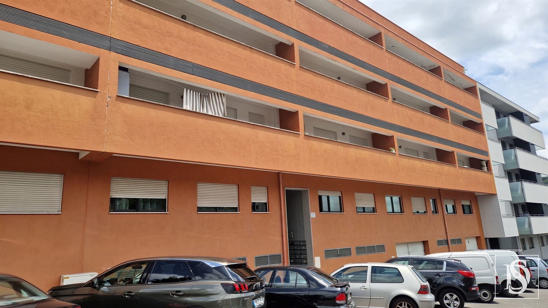 T1 Braga, Apartamento Gualtar, Próximo da UMinho, Com Garagem, Open Space.